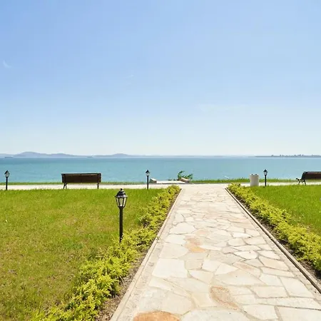 M1 Pool And View Бургас