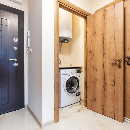 M1 Pool And View Бургас