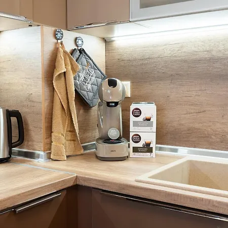 M1 Pool And View * Burgasz