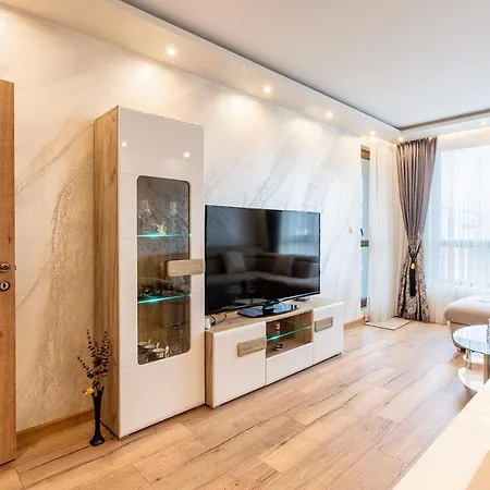 Apartman M1 Pool And View Burgasz