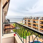 M1 Pool And View Appartement Burgas
