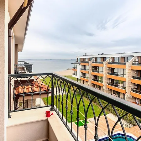 M1 Pool And View Lejlighed Burgas City
