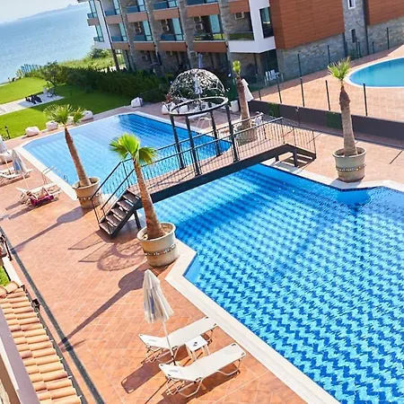 M1 Pool And View * Burgas City